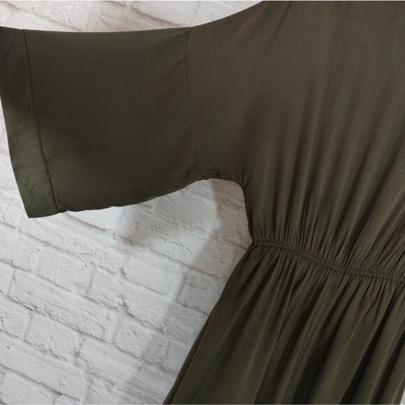 L Andree by Unit Olive Green Dolman Wide Sleeve Button Collared Dress S NWT Flaw - Picture 13 of 15